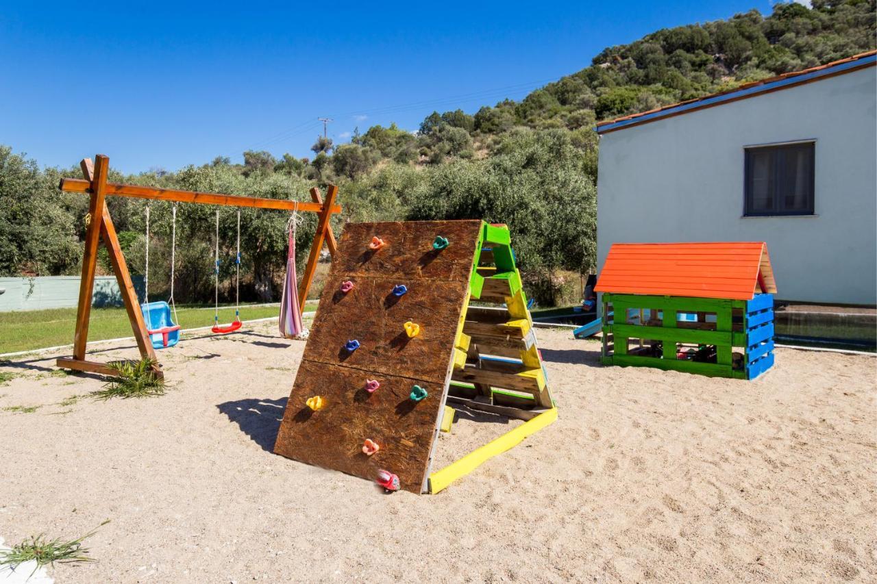 Marti Resort Szkála Szotírosz Kültér fotó