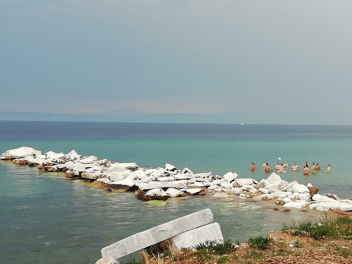 Marti Resort Szkála Szotírosz Kültér fotó